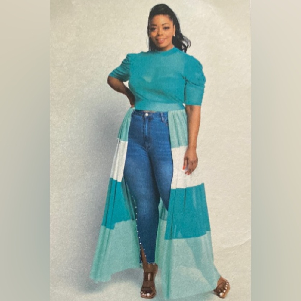 Curvy Mint Green ColorBlock Mesh Knit Overlay Top